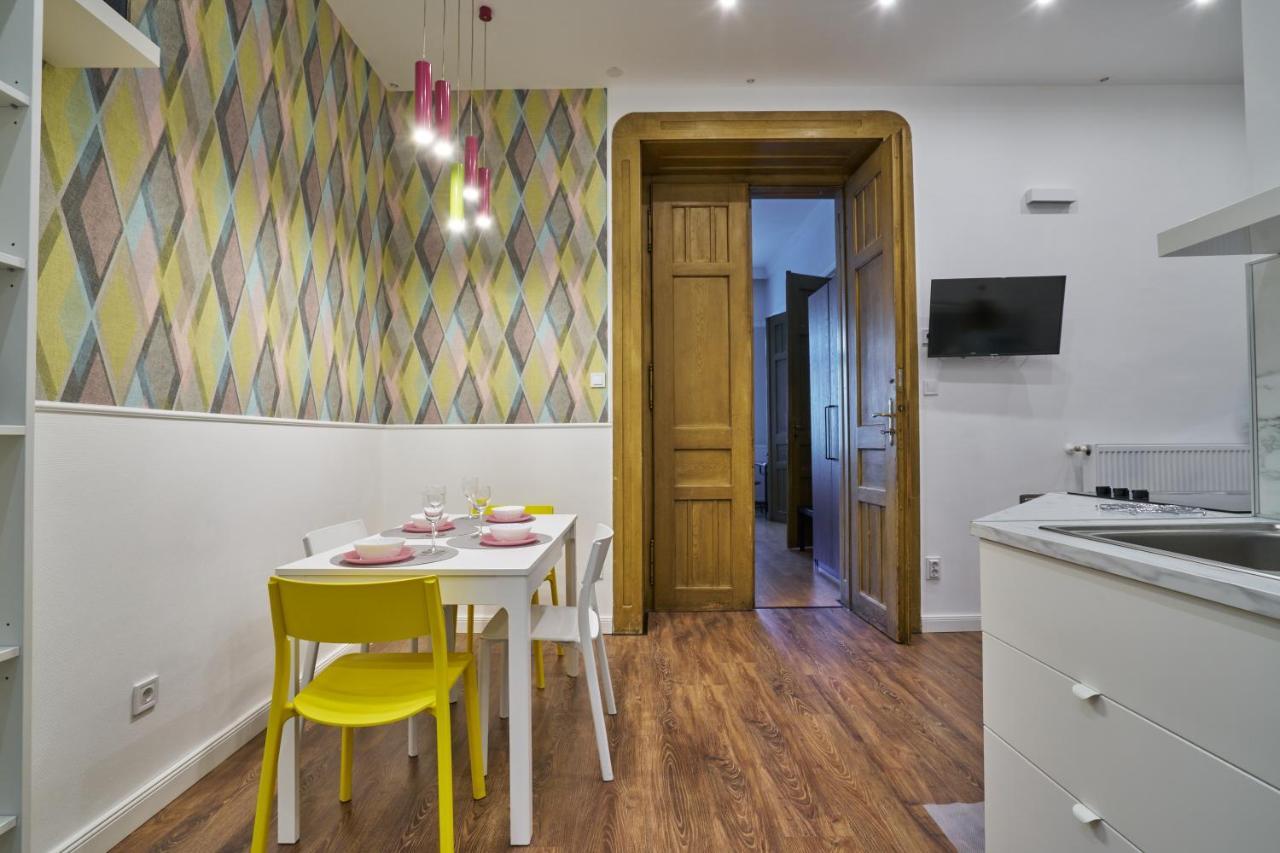 Nanirol Apartment At Gellert Bath 부다페스트 외부 사진