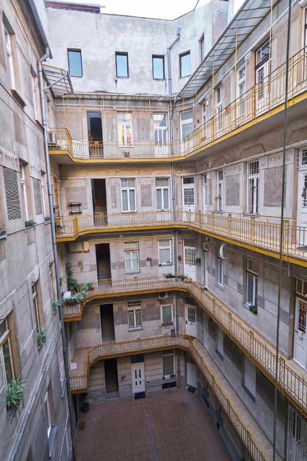Nanirol Apartment At Gellert Bath 부다페스트 외부 사진