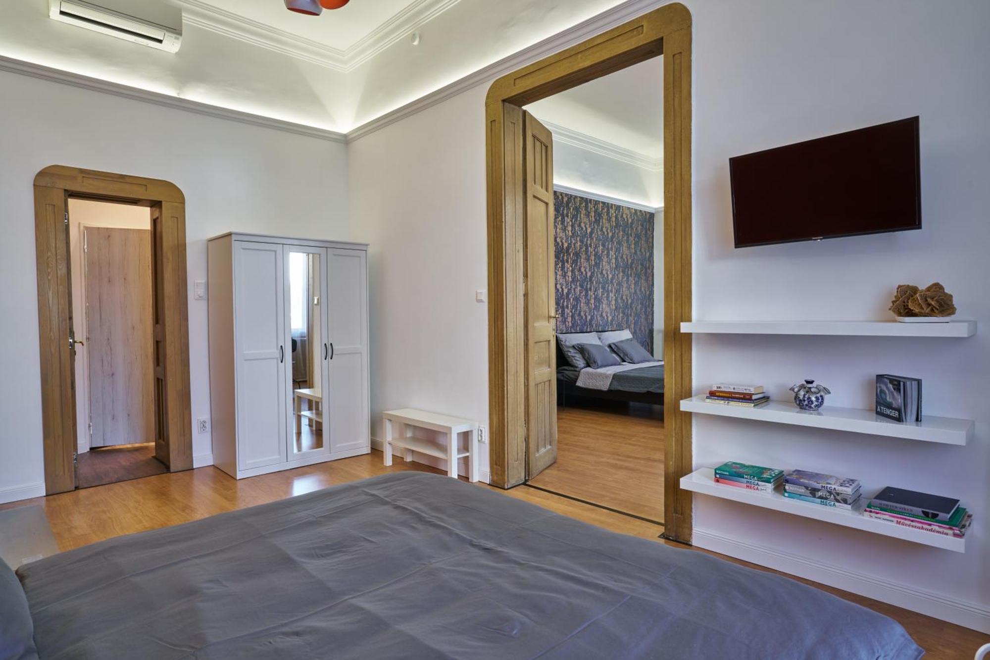 Nanirol Apartment At Gellert Bath 부다페스트 외부 사진